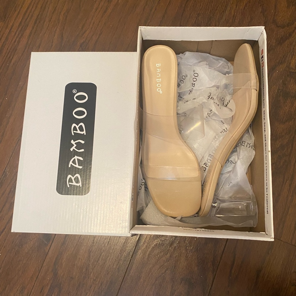 Bamboo Crème/ Tan 2 in heels with Clear strap
